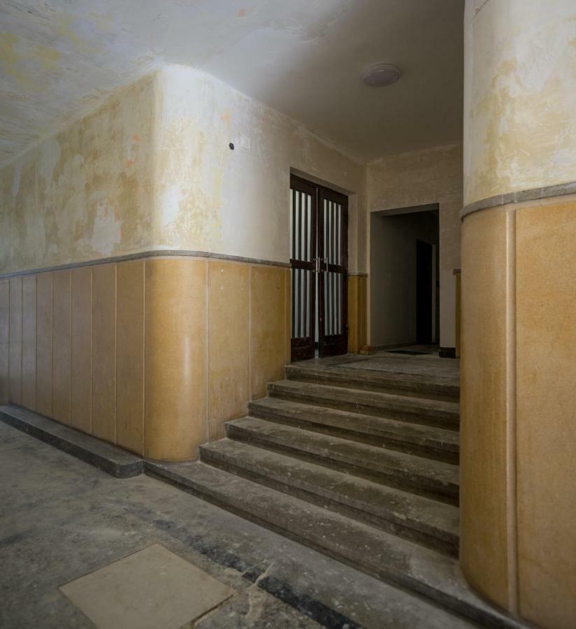 Studio Conrad Apartment Krakow Luaran gambar
